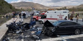 Türkiye’de 2025’te 288 bin 321 trafik kazası meydana geldi. Kazalarda sürücü kusurları, %90,6 ile ilk sırada yer aldı.