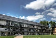 Kapatılan İstanbul Bilgi Üniversitesi yeniden açıldı