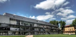 Kapatılan İstanbul Bilgi Üniversitesi yeniden açıldı