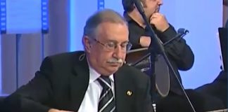 Türk Halk Müziği sanatçısı, akademisyen, derlemeci ve koro şefi Yücel Paşmakçı, hayatını kaybetti.