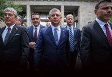 Özel’in ekibi kurultay yolunu açmak için PM’den istifa etti!