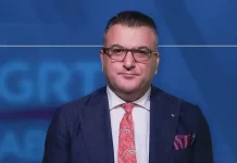 Gazeteci Cem Küçük gözaltına alındı.
