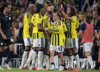 Fenerbahçe avantajı ele geçirdi