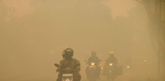 Sepia Foto Değil, Zehirli Duman Sisi! Endonezya Boğuluyor