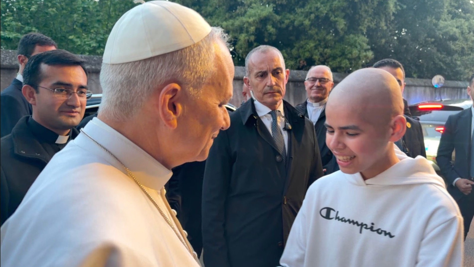 Papa Kanser. Ameliyat Oldu