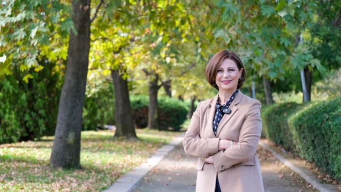 ayse-unluce-belediyeler-birligi-baskanligina-aday-cncf_cover